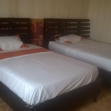 Ouaga Beach Hotel Ouagadougou Ngoại thất bức ảnh