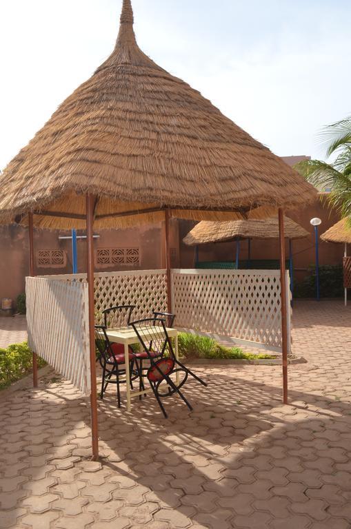 Ouaga Beach Hotel Ouagadougou Ngoại thất bức ảnh