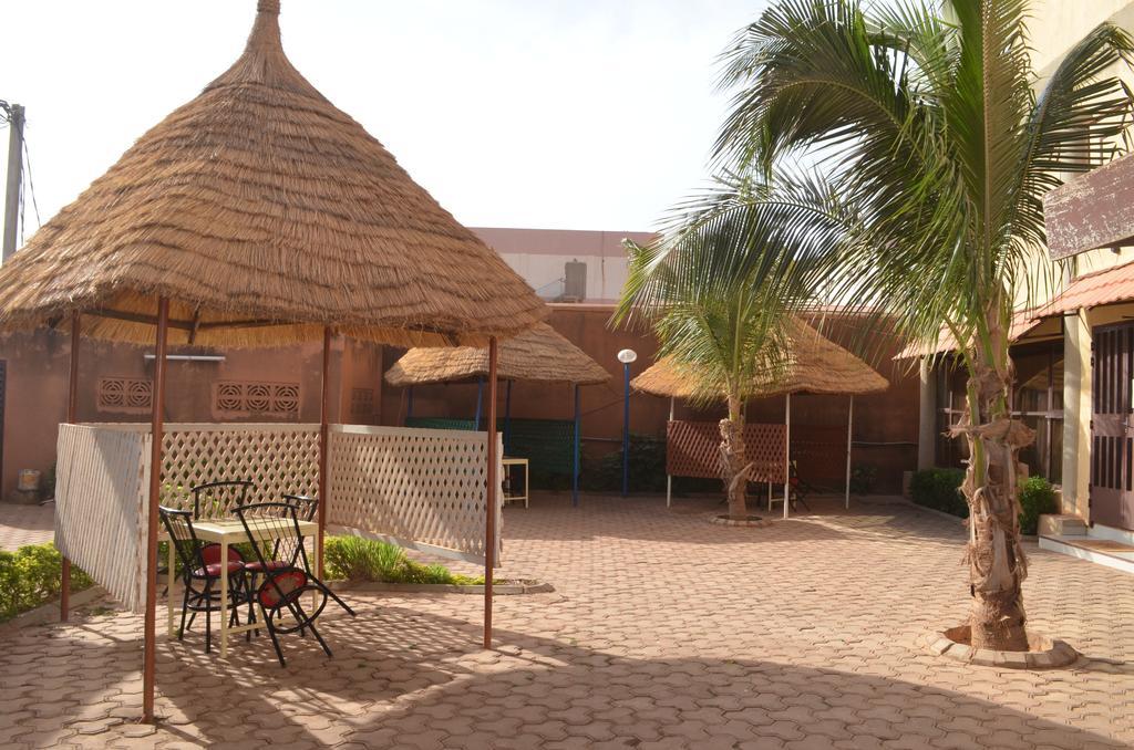 Ouaga Beach Hotel Ouagadougou Ngoại thất bức ảnh