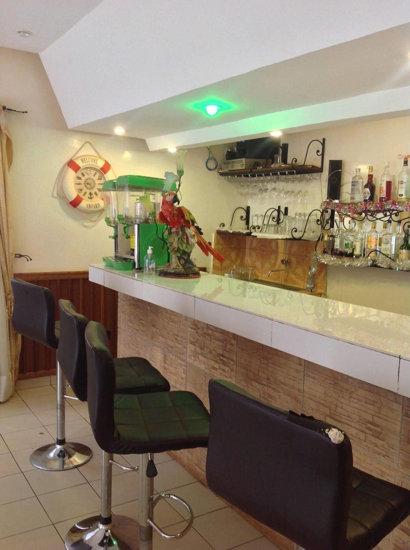 Ouaga Beach Hotel Ouagadougou Ngoại thất bức ảnh