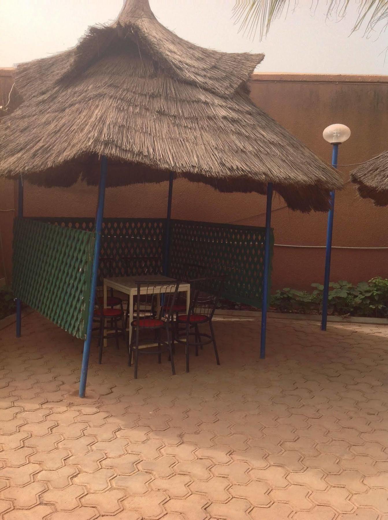 Ouaga Beach Hotel Ouagadougou Ngoại thất bức ảnh